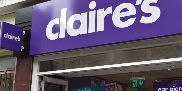 Claire's store