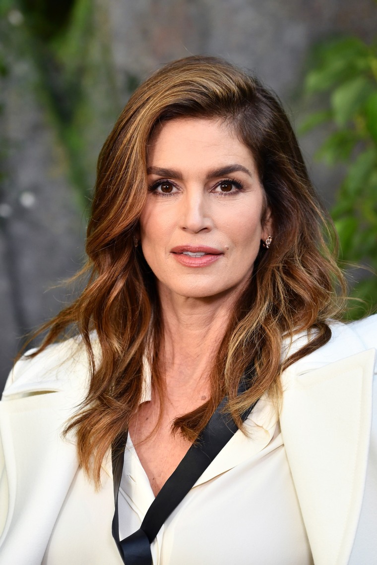 Cindy Crawford: penteados em camadas suaves para mulheres com mais de 50 anos