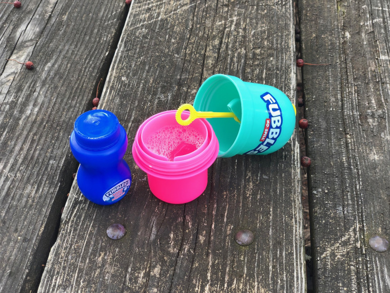 Fubbles no-spill Bubble Tumblers with bubble solution