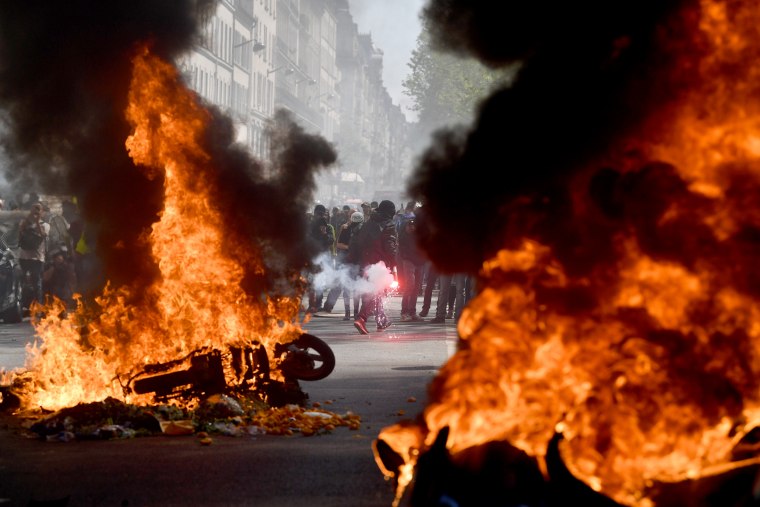 Image: Weekly Gilets Jaunes Protest To Go Ahead Despite Notre Dame Fire