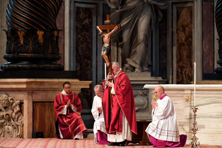 Image: VATICAN-POPE-GOOD-FRIDAY