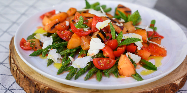 Giada's Grilled Melon Salad and Asparagus Recipe