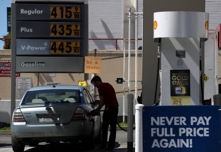 Image: Gas Prices Pass 4 Dollars A Gallon In California's Bay Area