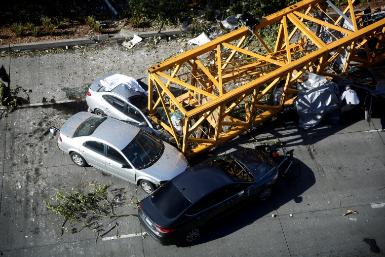 Image: Seattle construction crane scene