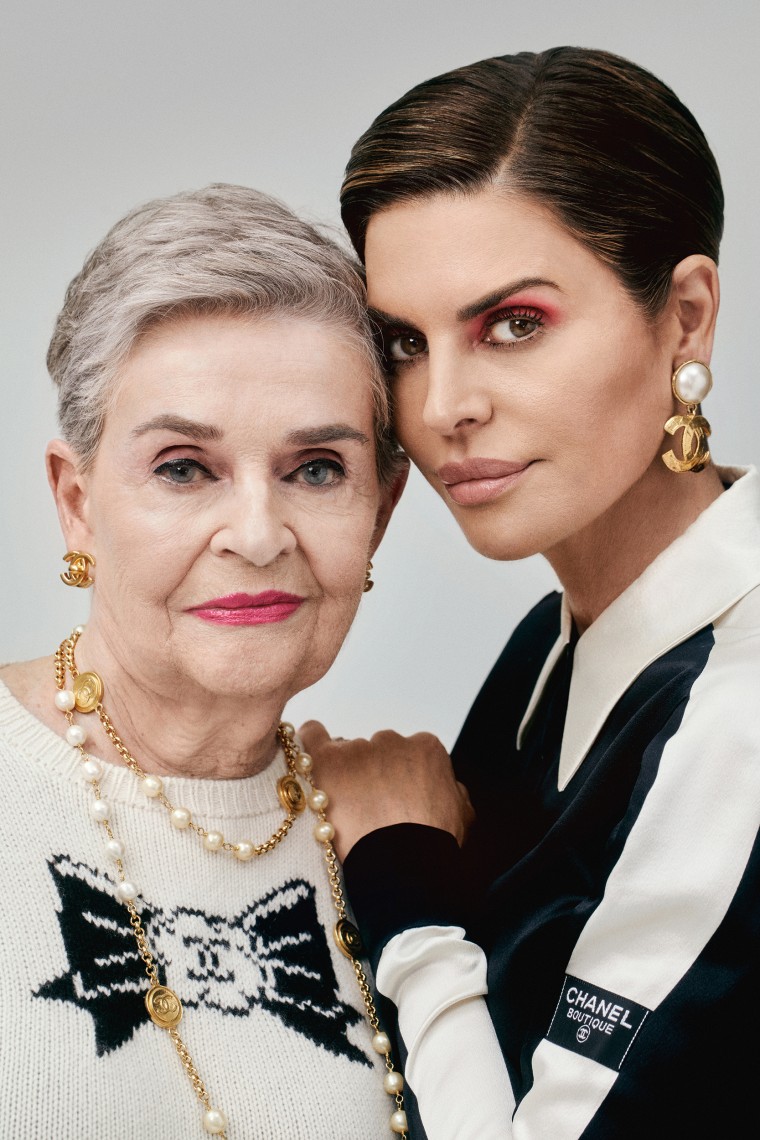 Mother and daughter: Lois and Lisa Rinna.
