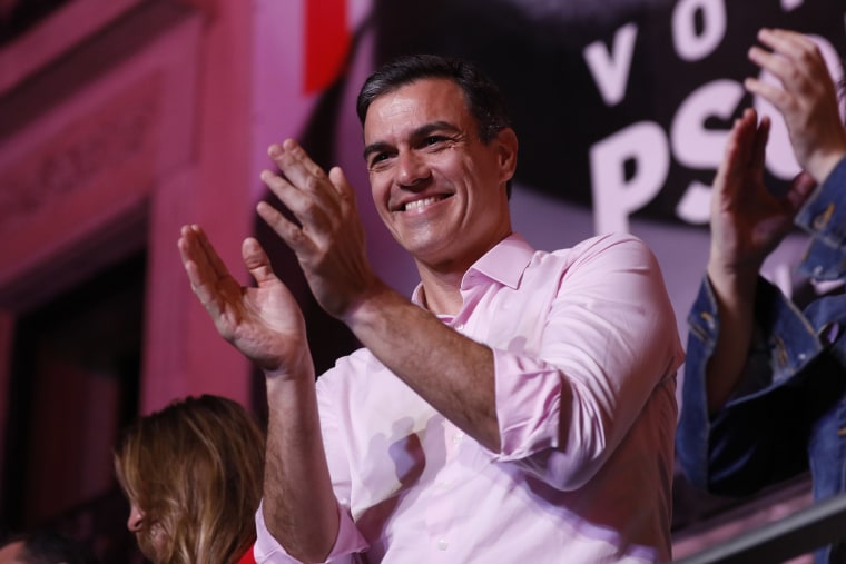 Image: Pedro Sanchez addresses supporters in Madrid, SPain