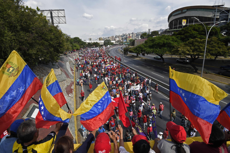 Image: VENEZUELA-CRISIS-MADURO-SUPPORTERS-MAY DAY