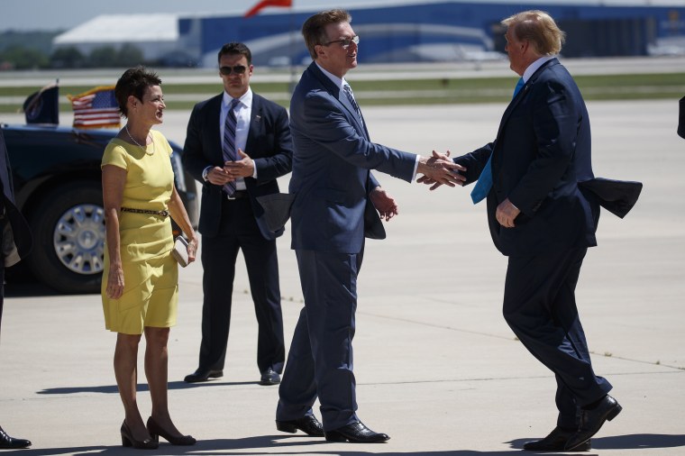 Image: Donald Trump, Donna Campbell, Dan Patrick