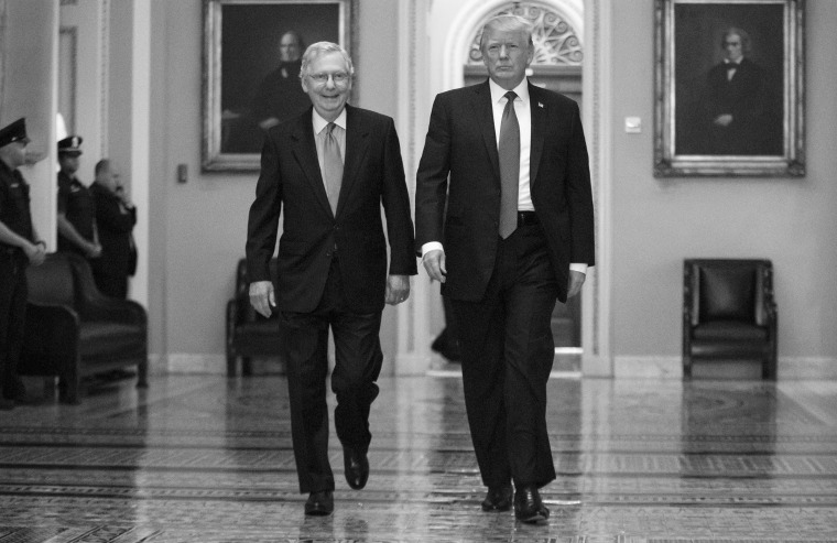 Donald Trump,Mitch McConnell