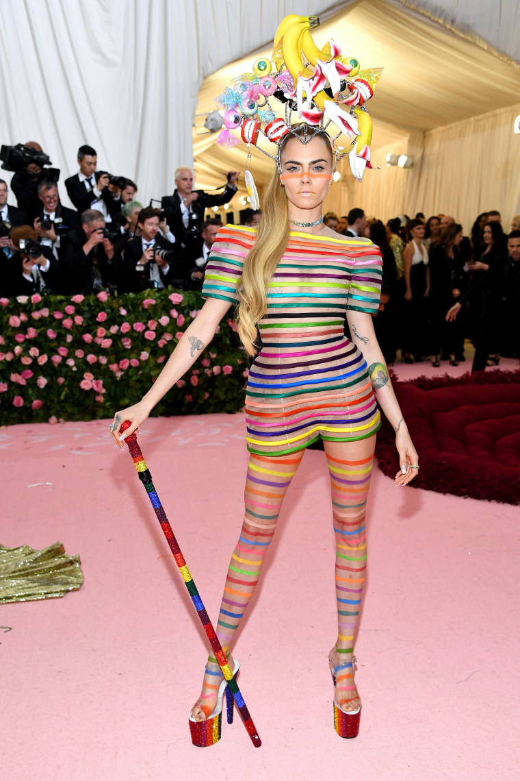 Cara Delevingne Met Gala, Met Gala red carpet 2019, Cara Delevingne red carpet