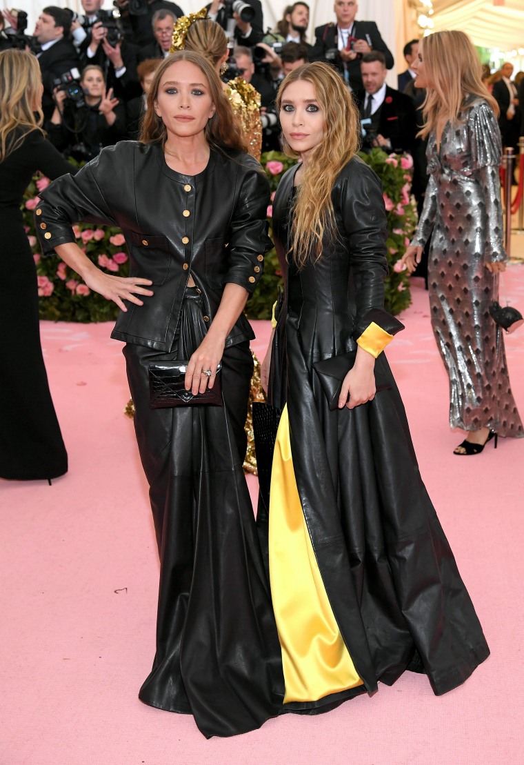 Mary Kate Olsen and Ashley Olsen Met Gala, 2019 Met Gala, Mary Kate Olsen and Ashley Olsen red carpet