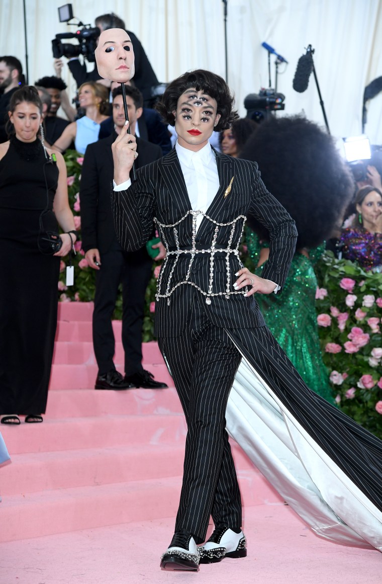 Ezra Miller Wore Multiple Sets of Eyes for His Met Gala 2019 Makeup