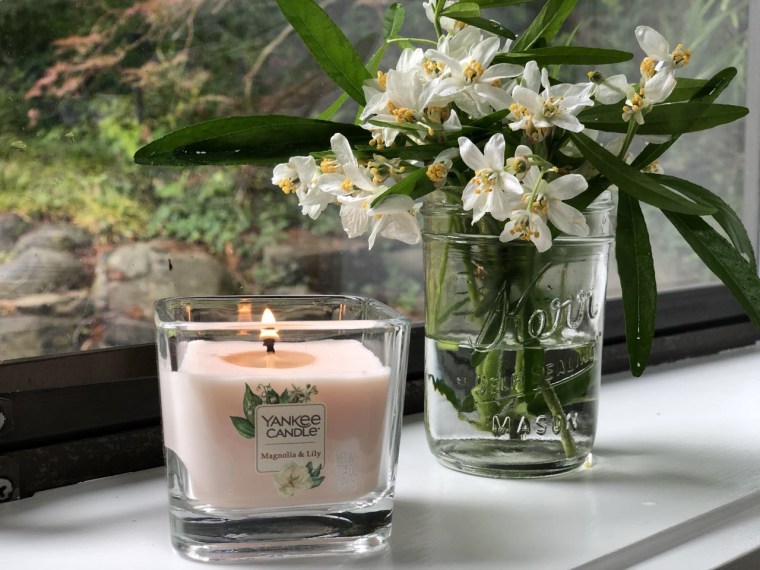 Yankee Candle's Magnolia and Lily strikes that pleasant balance of flowery yet subtle.