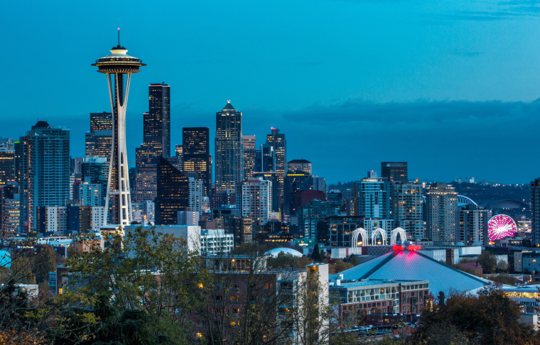 Image: Seattle skyline at dusk