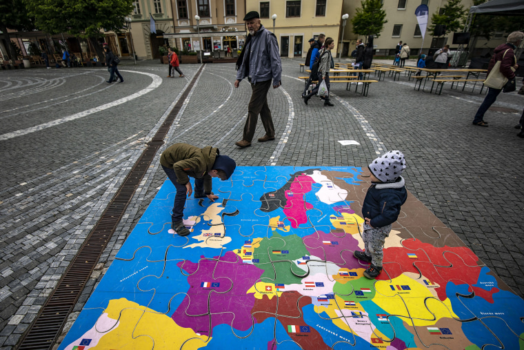 Image: The "European roadshow" during its stop in Trnava, Slovakia