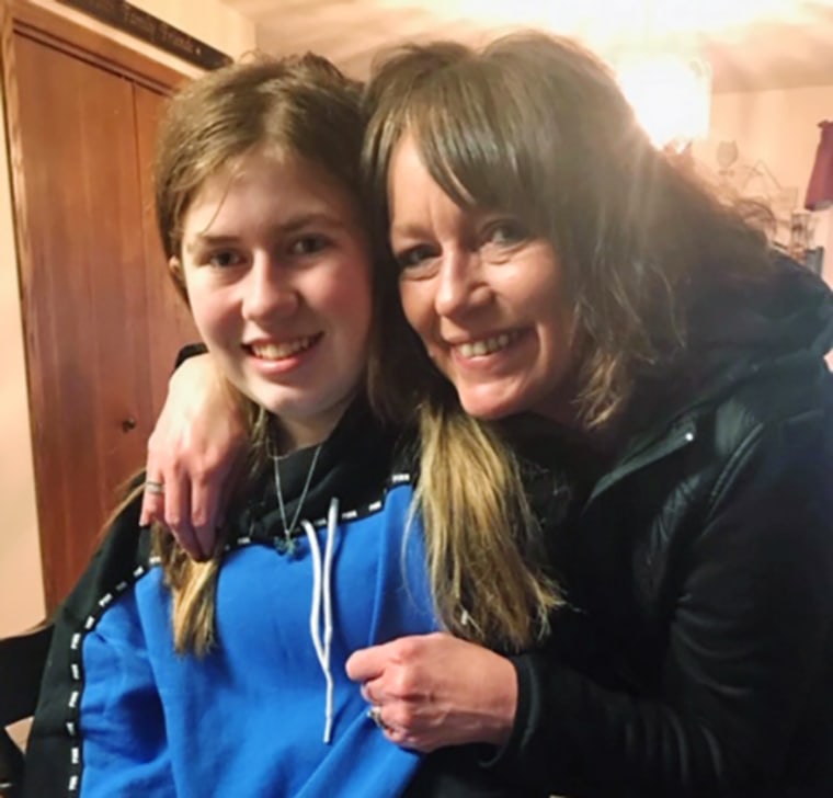 Jayme Closs and her maternal aunt Sue Allard on Jan. 12, 2019.