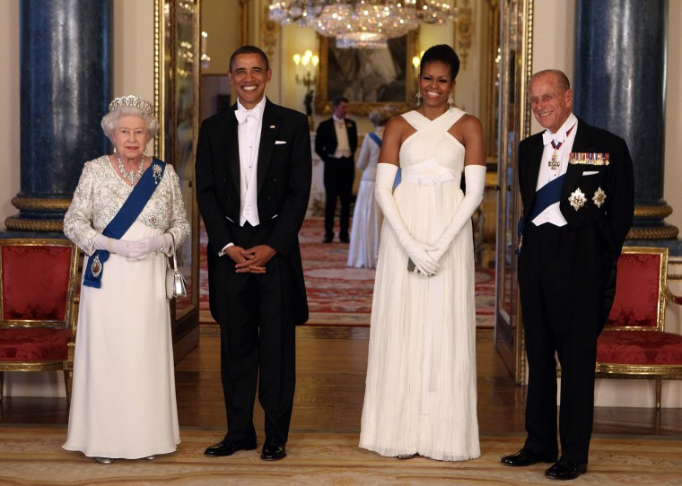 Women in white at state dinner