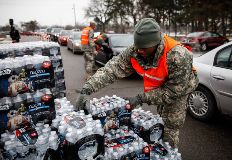 Image: Federal State Of Emergency Declared In Flint, Michigan Over Contaminated Water Supply