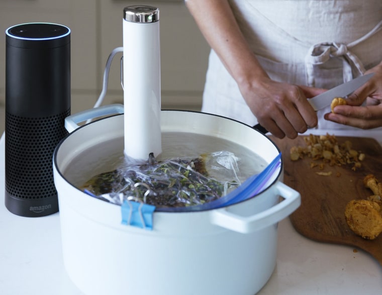 Universal sous vide water circulator and heater