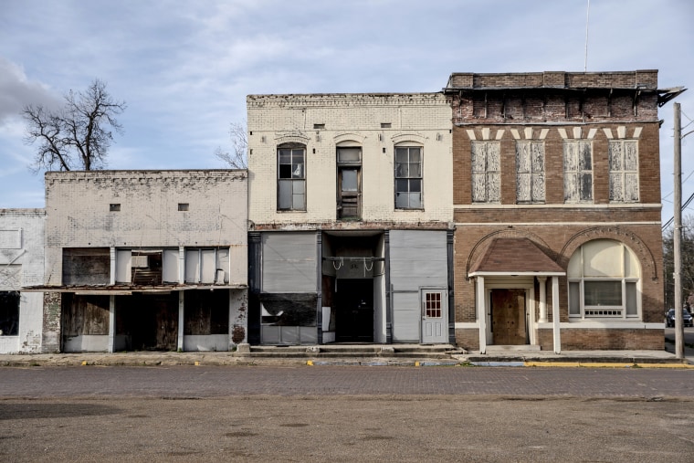 Image: Itta Bena's main square.