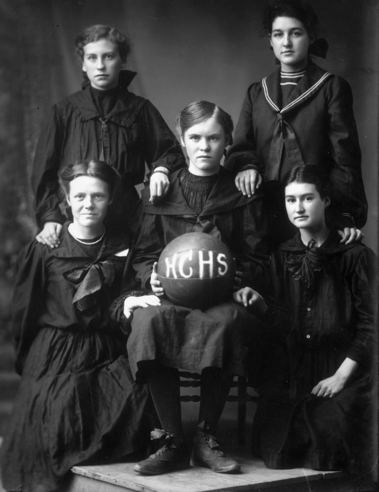 womens sportswear; womens soccer jerseys; 1950s fashion; soccer shorts; sports clothing; women sports clothes; womens football jersey