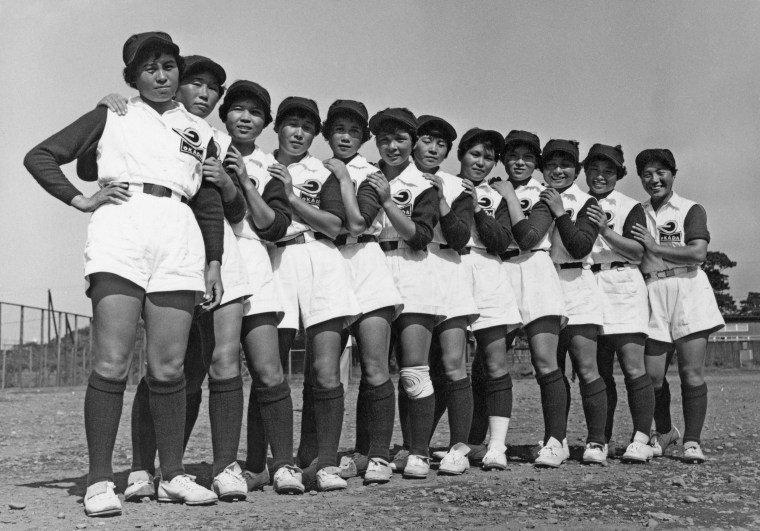 womens sportswear; womens soccer jerseys; 1950s fashion; soccer shorts; sports clothing; women sports clothes; womens football jersey