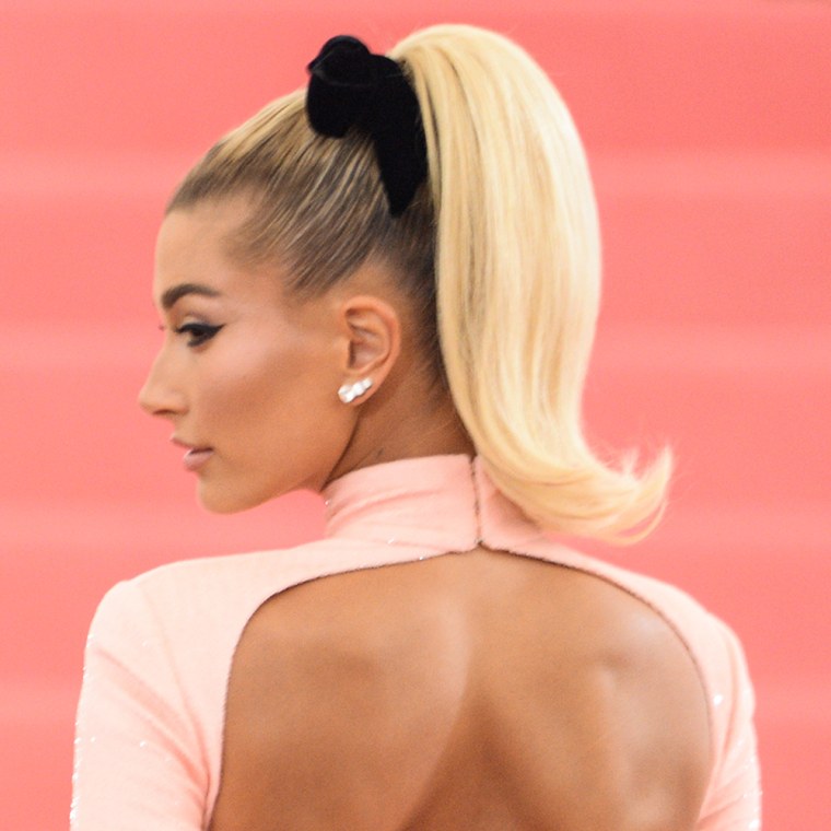 how to style ponytails