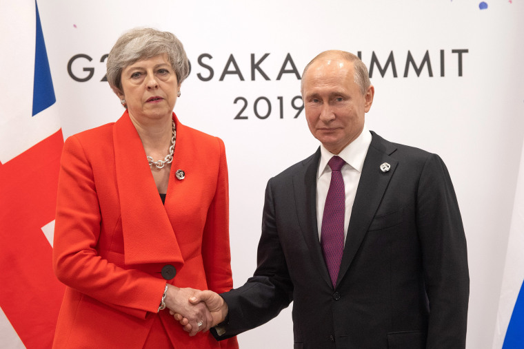Image: Britain's Prime Minister, Theresa May, meets Russia's President, Vladimir Putin, during a bilateral meeting on the first day of the G20 summit