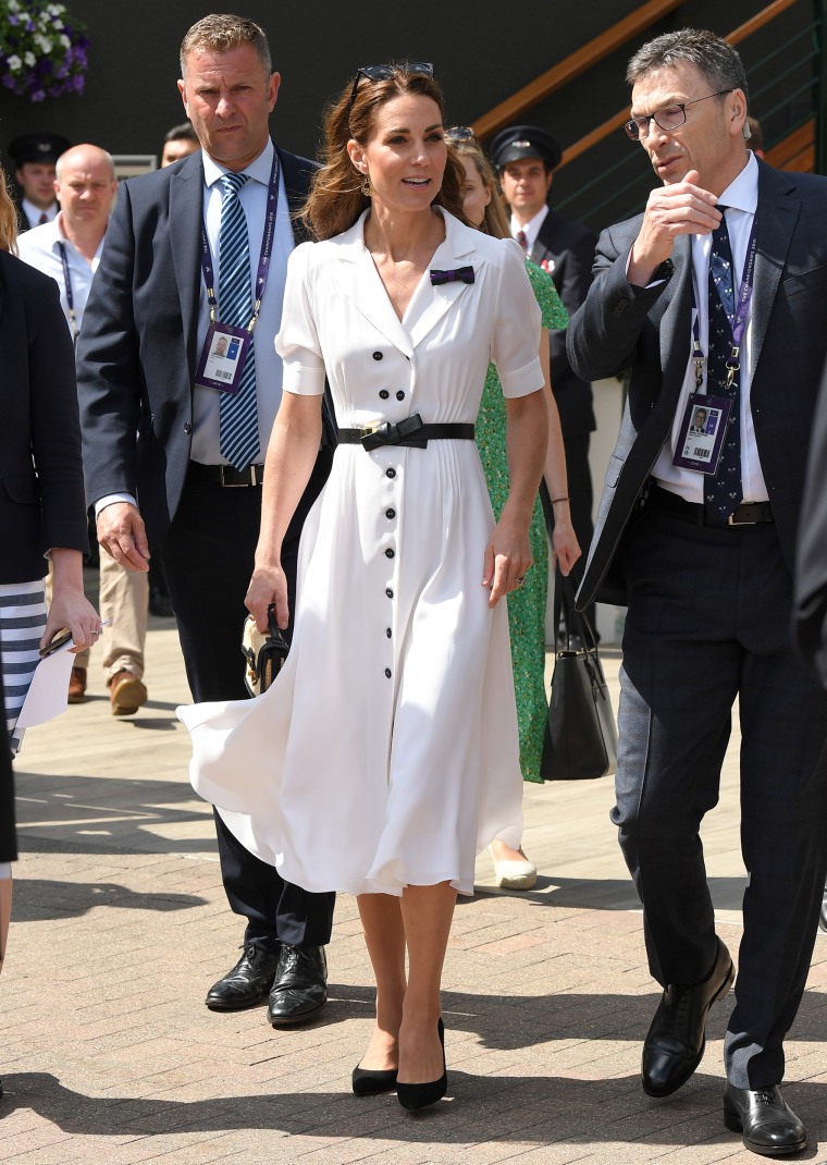 Kate middleton black and white dress hotsell