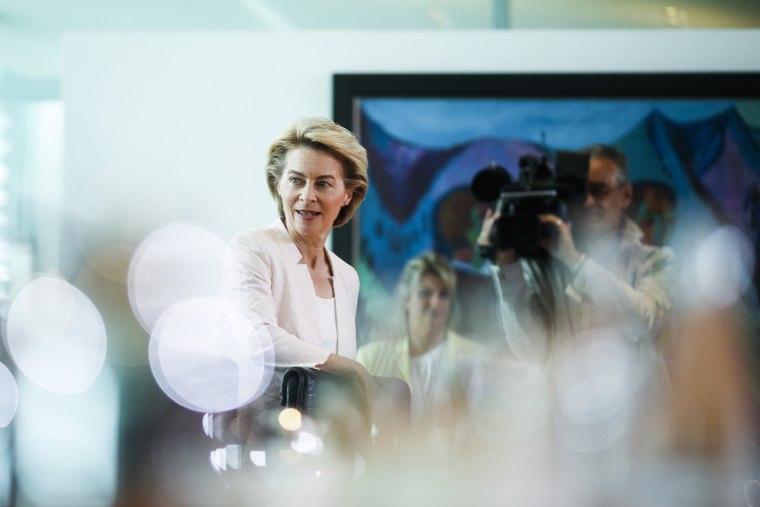 Image: German Defense Minister Ursula von der Leyen arrives for the weekly cabinet meeting of the German government at the chancellery in Berlin