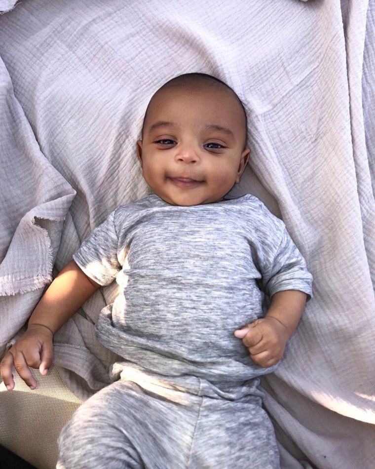 kim kardashian shares new photo of psalm