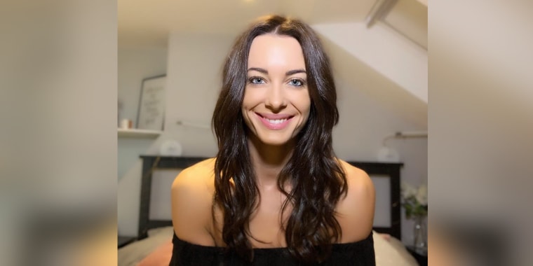 Youtube Star Emily Hartridge Dies In Scooter Accident At Age 35