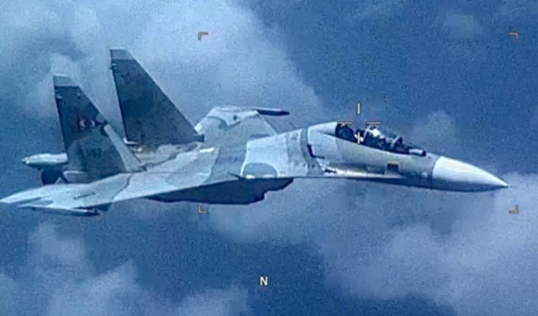 Pentagon: Russian Flanker Had Near Miss With U.S. Air Force Jet