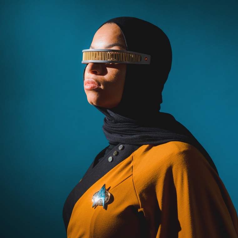 Star Trek fan adds hijab to uniform