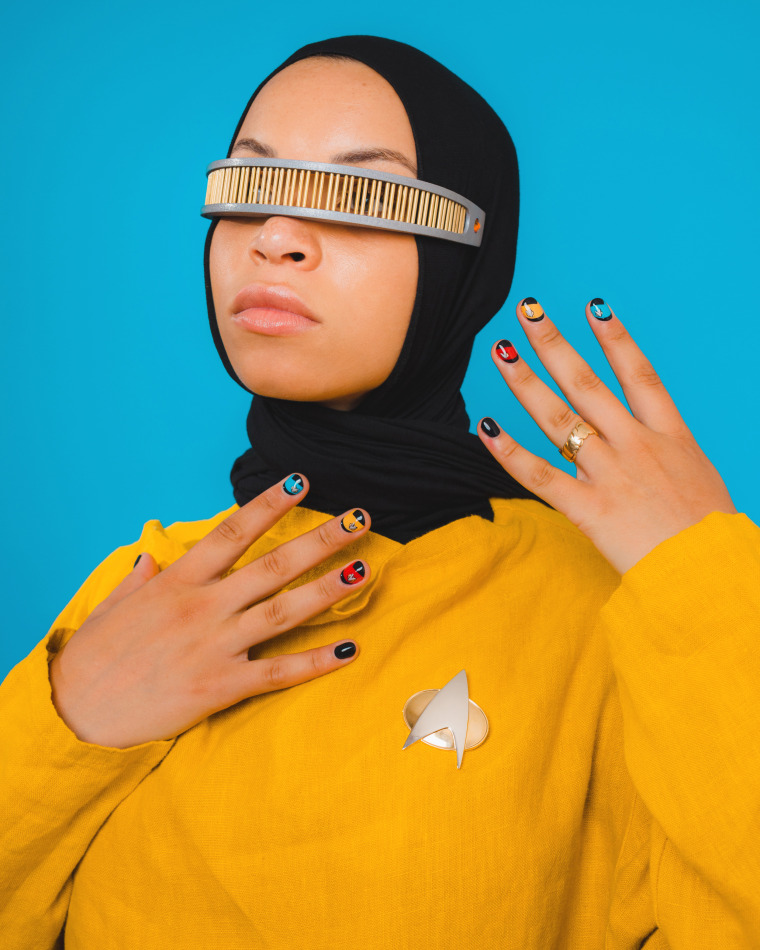 Star Trek fan adds hijab to uniform