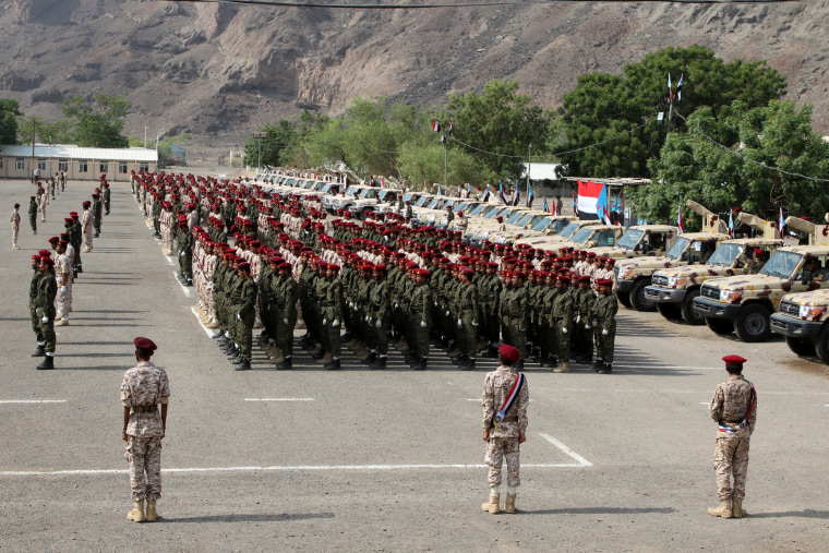 Image: Newly recruited troopers take part in a graduation parade in Aden, Yemen