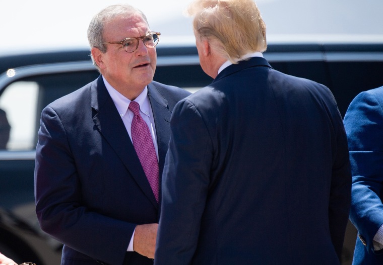 Image: President Donald Trump greets El Paso Mayor Dee Margo as he disembarks from Air Force One upon arrival at El Paso International Airport in El Paso, Texas, Aug. 7, 2019.