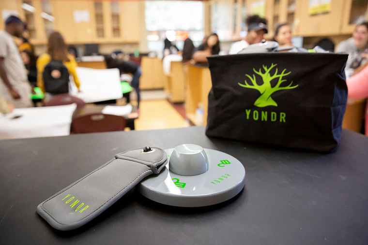 Image: Yondr Pouch and device unlock