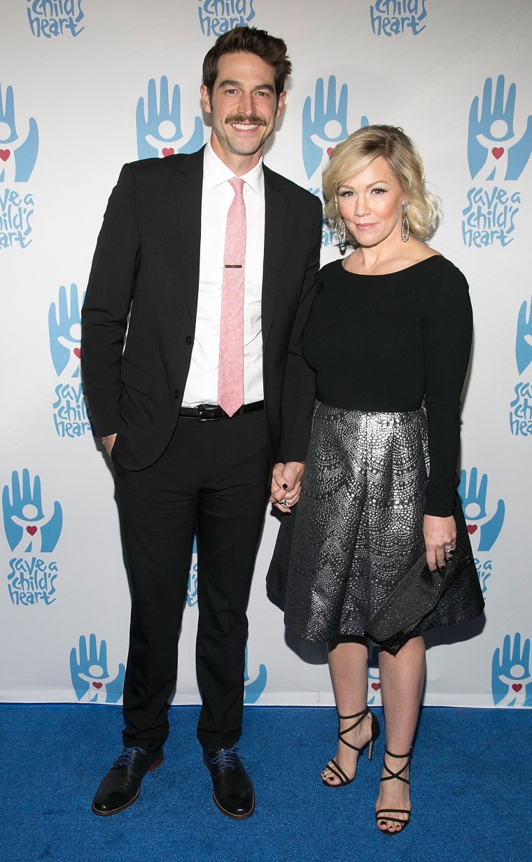 Dave Abrams and Jennie Garth