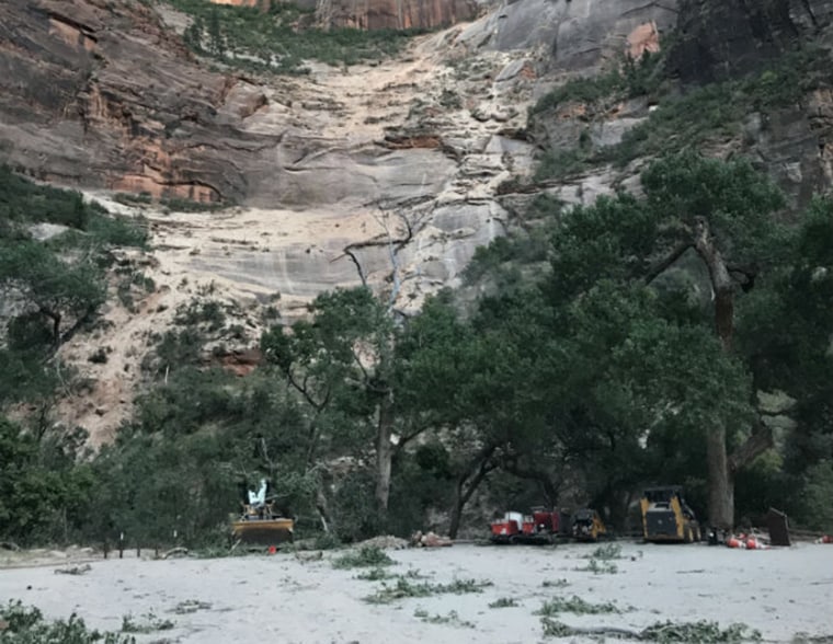 3 hurt in rockfall at Utah's Zion National Park