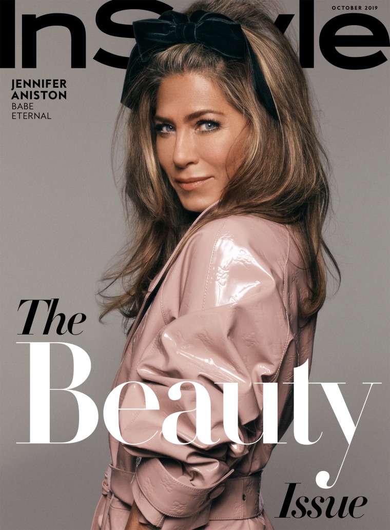 Jennifer Aniston shows off freckles on cover of InStyle