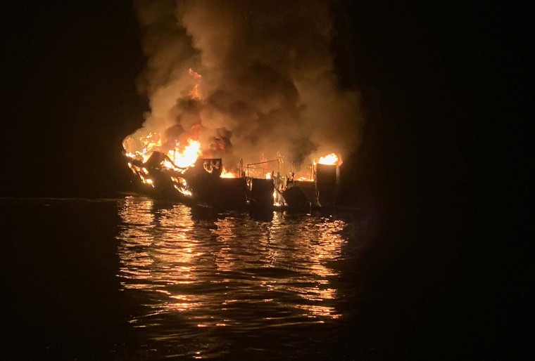 Image: TOPSHOT-US-accident-boat