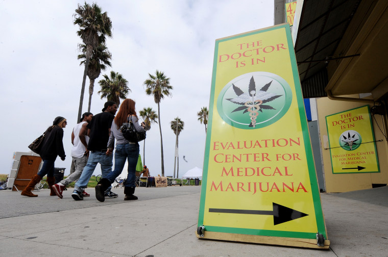 Image: Signs advertising medical marijuana pres