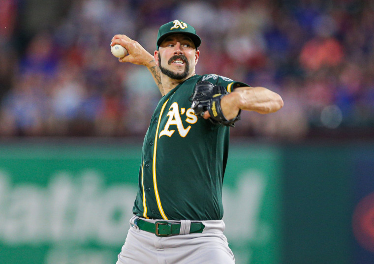 Oakland Athletics' Mike Fiers wears weird beard in game at Texas Rangers