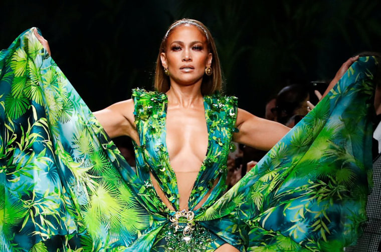 Jennifer Lopez Wears an Updated Take on Her Versace Dress in an Ad Campaign  With Kendall Jenner