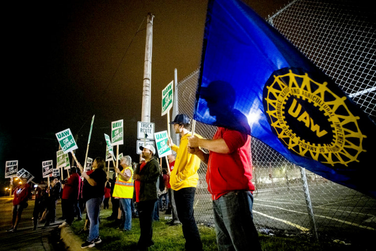 Image: General Motors employees strike outside the Flint Assembly Plant in Michigan on Sept. 16,2019.