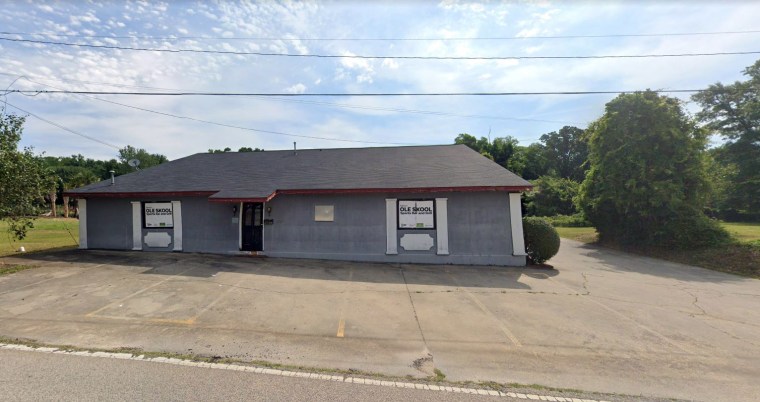 Image: Old Skool Sports Bar and Grill