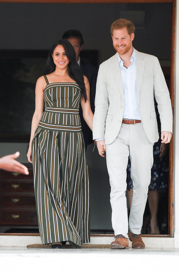 Meghan Markle wears the same striped from first royal tour