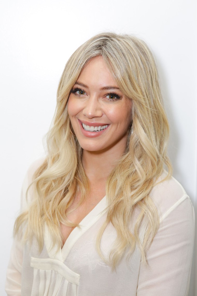 Hilary Duff Brightens Up Her Blonde With Celebrity Hairstylist, Riawna Capri and Joico's Blonde Life