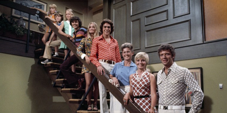 Image: SUSAN OLSEN;MIKE LOOKINLAND;EVE PLUMB;CHRISTOPHER KNIGHT;MAUREEN MCCORMICK;BARRY WILLIAMS;ANN B DAVIS;FLORENCE HENDERSON;ROBERT REED